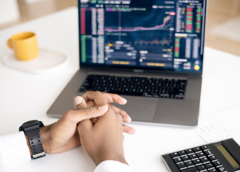 Как получить ключ Deepseek API бесплатно и настроить автоматическое обучение